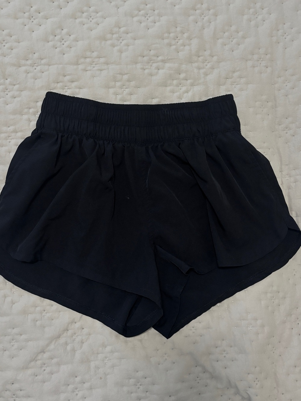 On Running Black Athletic Flow Shorts